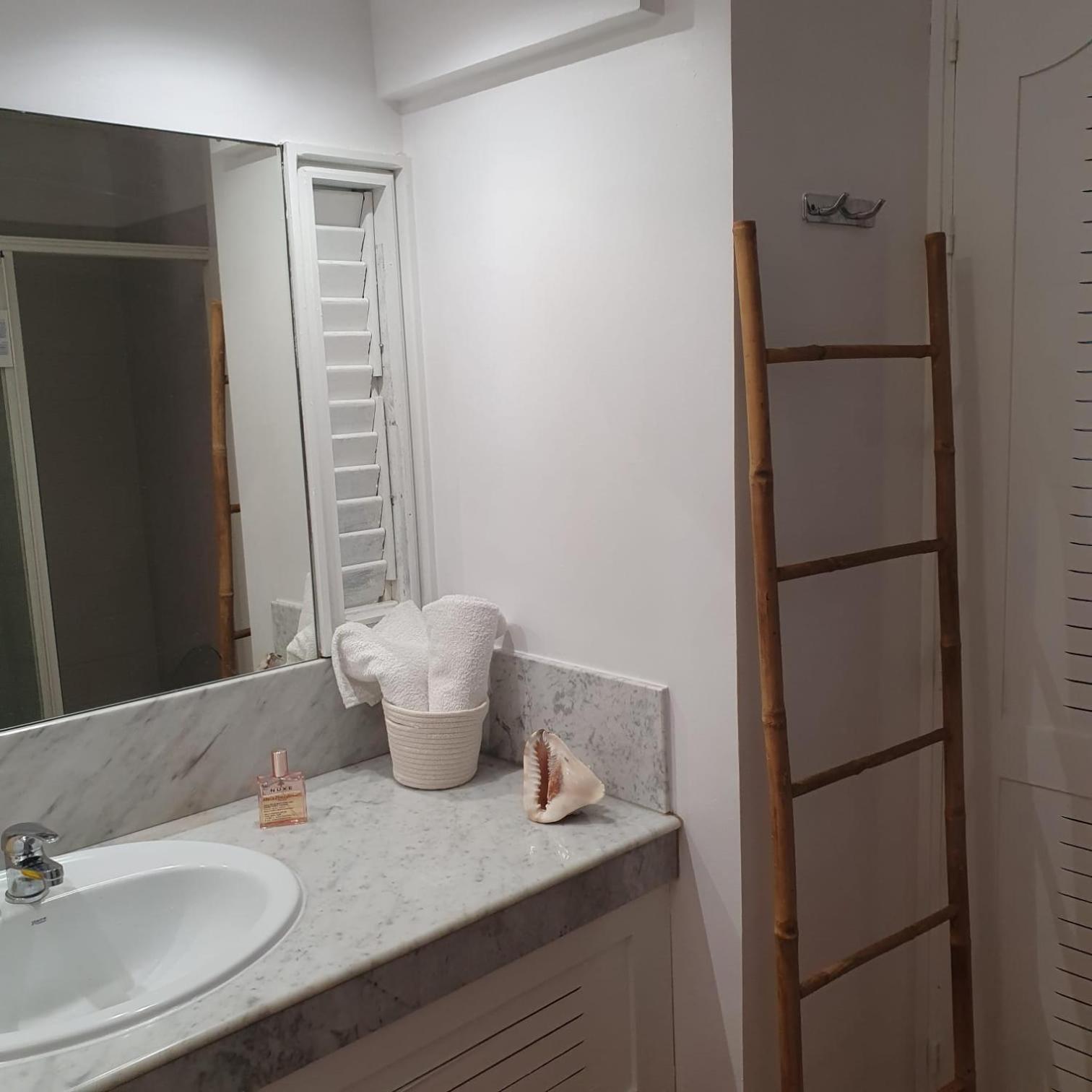 Appartement De La Baie, Vue Magnifique, Tartane La Trinité Exteriör bild