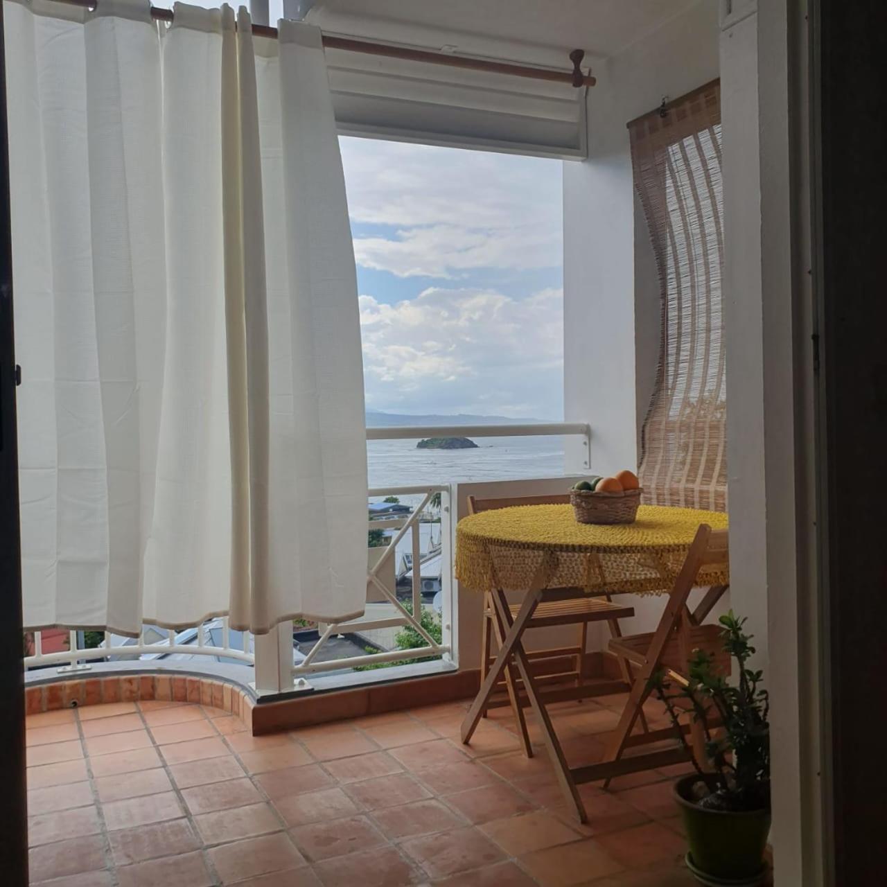 Appartement De La Baie, Vue Magnifique, Tartane La Trinité Exteriör bild